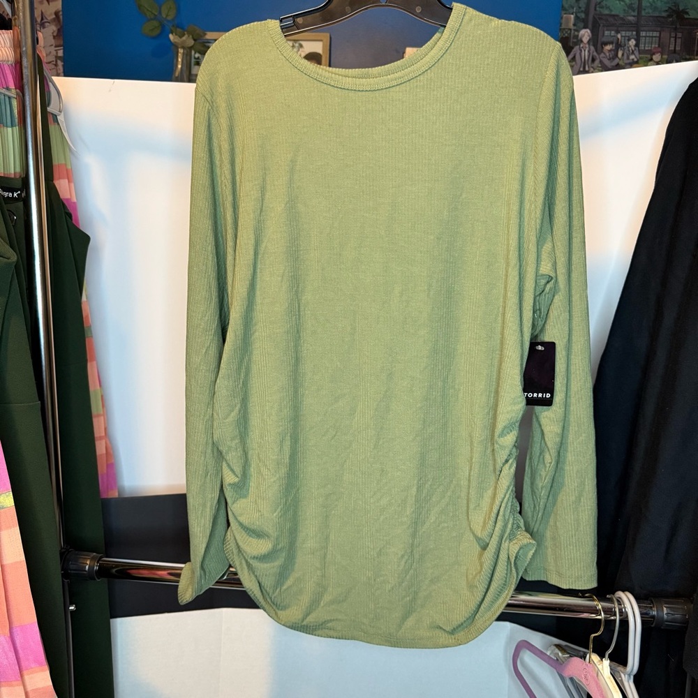 NWT Torrid size 3 Side Olivine Cinch Crew Long Sleeve Top - Picture 4 of 8